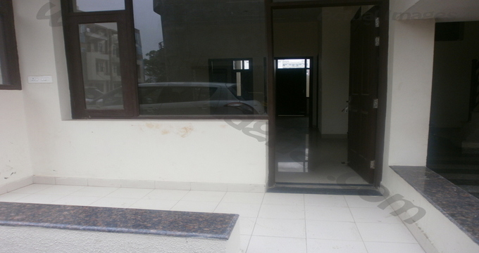 1110 sq ft 2 BHK Independent FF of G+2 | Zirakpur Patiala Highway | Zirakpur | Punjab | Apnaa Ghar